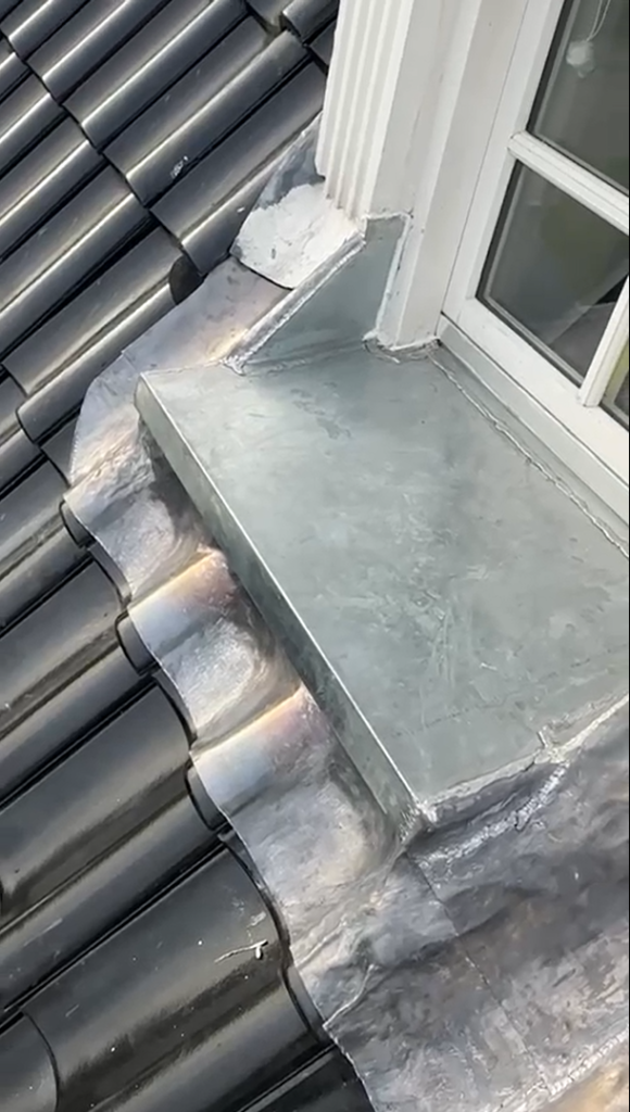 Zink en loodwerk door dakdekker in Den Haag